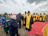 Епископ Симон совершил молебен о донском урожае