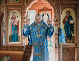Преосвященнейший епископ Симон совершил Божественную литургию в храме преподобного Сергия Радонежского города Шахты