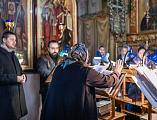 В праздник Сретения Господня Преосвященнейший епископ Симон совершил Божественную литургию в Покровском кафедральном соборе города Шахты