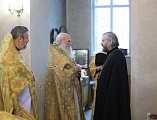 В дни Рождественского поста Преосвященнейший епископ Симон совершил архипастырский визит в храм Покрова Пресвятой Богородицы г. Красный Сулин