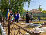 В Миллерово представители власти, молодежи, общественности и духовенства возложили венки к памятникам и мемориалам
