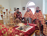 В престольный день Преосвященнейший епископ Симон совершил Божественную литургию в храме святого великомученика Георгия Победоносца поселка Новозарянский 