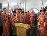 Престольный праздник храма Пятницкого Архиерейского подворья ст. Манычской собрал всех, для кого важна судьба детского епархиального приюта и подворья
