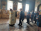 В храме Андрея Первозванного совершили молебен для сотрудников МЧС в праздник иконы «Неопалимая Купина»