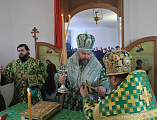 В престольный праздник Преосвященнейший епископ Симон совершил Божественную литургию в храма блаженной Матроны Московской города Донецка