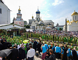В день памяти преподобного Сергия Радонежского Преосвященнейший епископ Симон сослужил Предстоятелю Русской Церкви в Троице-Сергиевой Лавре