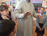 Иеромонах Димитрий (Яроцкий) поздравил со Светлым Христовым Воскресением учащихся казачьих образовательных учреждений города Миллерово