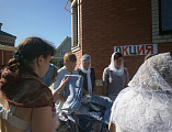 В Донецке прошла акция «Ты не одна» по обеспечению школьной формой детей из малообеспеченных семей