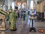 В канун праздника Святой Троицы Преосвященнейший епископ Симон совершил всенощное бдение в Покровском кафедральном соборе г. Шахты