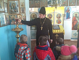 В храме Покрова Пресвятой Богородицы станицы Каргинской состоялась встреча иерея Александра Левчика с воспитанниками детского сада «Казачок»