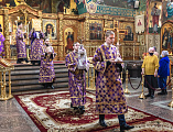 В Неделю Торжества Православия Преосвященнейший епископ Симон совершил Божественную литургию святителя Василия Великого в Покровском кафедральном соборе г. Шахты