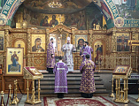 В Неделю Торжества Православия Преосвященнейший епископ Симон совершил Литургию в Покровском кафедральном соборе города Шахты