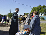Иерей Сергий Липень освятил куличи и яйца в канун Светлого Христова Воскресения