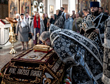 Вечерня Великой Пятницы с чином выноса Плащаницы