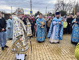 В престольный праздник Преосвященнейший епископ Симон возглавил Божественную литургию в храме Державной иконы Божией Матери города Донецка