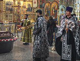 Епископ Симон совершил утреню Великой субботы с чином погребения плащаницы