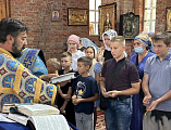 В Никольском храме слободы Кашары отслужили молебен перед началом учебного года