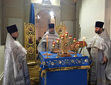 В Успенском храме станицы Калитвенской соборным служением духовенства отметили престольный день правого придела в честь пророка Иоанна Предтечи
