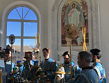 В престольный день Преосвященнейший епископ Симон совершил Божественную литургию в храме Державной иконы Божией Матери города Донецка