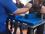 Благочинный Чертково-Калитвенского округа протоиерей Антоний Колистратов принял участие в турнире по армрестлингу