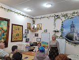 Встреча благополучателей и обратившихся в гуманитарный центр «От сердца к сердцу» при Донском храме с профильными специалистами