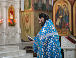 Божественная литургия в Покровском кафедральном соборе города Шахты