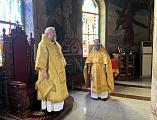 В день памяти перенесения мощей преподобного Феодосия Печерского Преосвященнейший епископ Симон совершил Божественную литургию в Покровском кафедральном соборе города Шахты