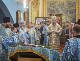 В престольный день Преосвященнейший епископ Симон совершил Божественную литургию в храме Казанской иконы Божией Матери города Гуково