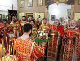 В день памяти святого великомученика и целителя Пантелеимона в храме города Гуково состоялась праздничная Божественная литургия