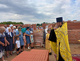 В хуторе Пичугин Чернышевского благочиния совершен чин на основание церкви и водружение креста