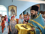 В престольный праздник Преосвященнейший епископ Симон совершил Божественную литургию в храме в честь Казанской иконы Божией Матери г. Гуково