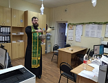 Иерей Алексий Скосарев поздравил преподавателей и учащихся колледжа экономики и сервиса ИСОиП (ф) ДГТУ с днем памяти святителя Николая Чудотворца