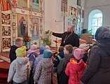 Воспитанники детского сада села Шептуховка посетили храм Покрова Пресвятой Богородицы