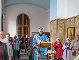 В двунадесятый праздник Рождества Пресвятой Богородицы Преосвященнейший епископ Симон совершил Божественную литургию в Покровском кафедральном соборе г. Шахты