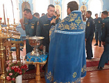 В храме станицы Боковской иерей Александр Левчик совершил молебен перед иконой Божией Матери Неопалимая Купина