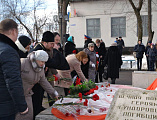 Благочинный приходов Донецкого округа иерей Владимир Татаркин принял участие в митинге, посвященном освобождению станицы Гундоровской от немецко-фашистской Германии