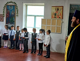 В храме апостола и евангелиста Иоанна Богослова хут. Красный состоялось посвящение в казачата первоклассников МБОУ Красненской СОШ