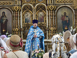 В праздник Успения Пресвятой Богородицы епископ Симон совершил Божественную литургию и иерейскую хиротонию в храме Донецкого Успенского архиерейского подворья ст. Гундоровской