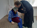 Протоиерей Роман Мясников в начале Страстной Седмицы посетил дом престарелых