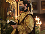 В новогоднюю ночь в Покровском кафедральном соборе г. Шахты совершена Божественная литургия