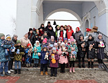 В прощеное воскресенье на площади перед Донским храмом г. Новошахтинска состоялись народные гуляния, посвященные Масленице