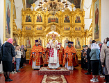 Преосвященнейший Симон совершил Божественную литургию и хиротонию во пресвитеры в храме великомученика Георгия Победоносца хутора Лихой
