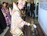 Епископ Шахтинский и Миллеровский Симон совершил воскресную Божественную литургию в храме великомученицы Варвары города Гуково