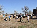 В день древонасаждения в хут. Красный Багаевского района при инициативе иерея Андрея Павленкова был заложен Покровский парк