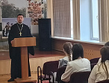 В Вешенском педагогическом колледже состоялась беседа «Собор Архистратига Михаила и всех Небесных Сил бесплотных»