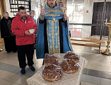 В Донском храме города Новошахтинска прошёл молебен в честь образа иконы Божией Матери «Спорительница хлебов»  