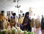 В Рождество честного славного Пророка, Предтечи и Крестителя Господня Иоанна и престольный день одного из храмов Новошахтинска Преосвященнейший епископ Симон совершил Божественную литургию