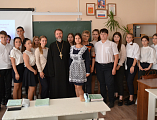 Протоиерей Александр Маштанов провел в школах станицы Багаевской и хутора Федулов провел уроки, посвященные 800-летию со дня рождения святого благоверного князя Александра Невского