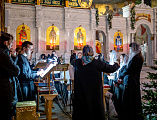 В праздник Собора Пресвятой Богородицы епископ Симон совершил Литургию в Покровском кафедральном соборе города Шахты