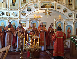 Соборным богослужением отметили престольный праздник в храме апостола и евангелиста Иоанна Богослова при Институте сферы обслуживания и предпринимательства (филиала) ДГТУ в городе Шахты